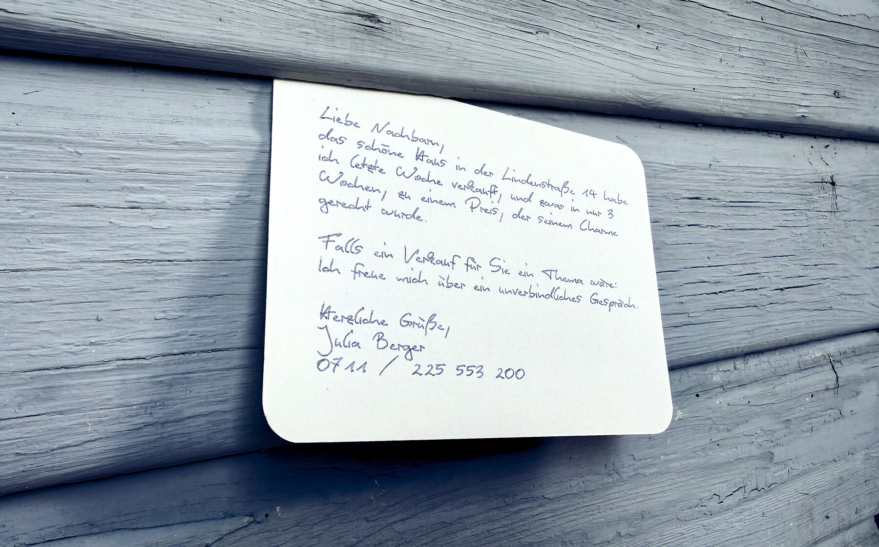 Handgeschriebene Farming-Postkarte eines Immobilienmaklers an die Nachbarschaft der Lindenstraße